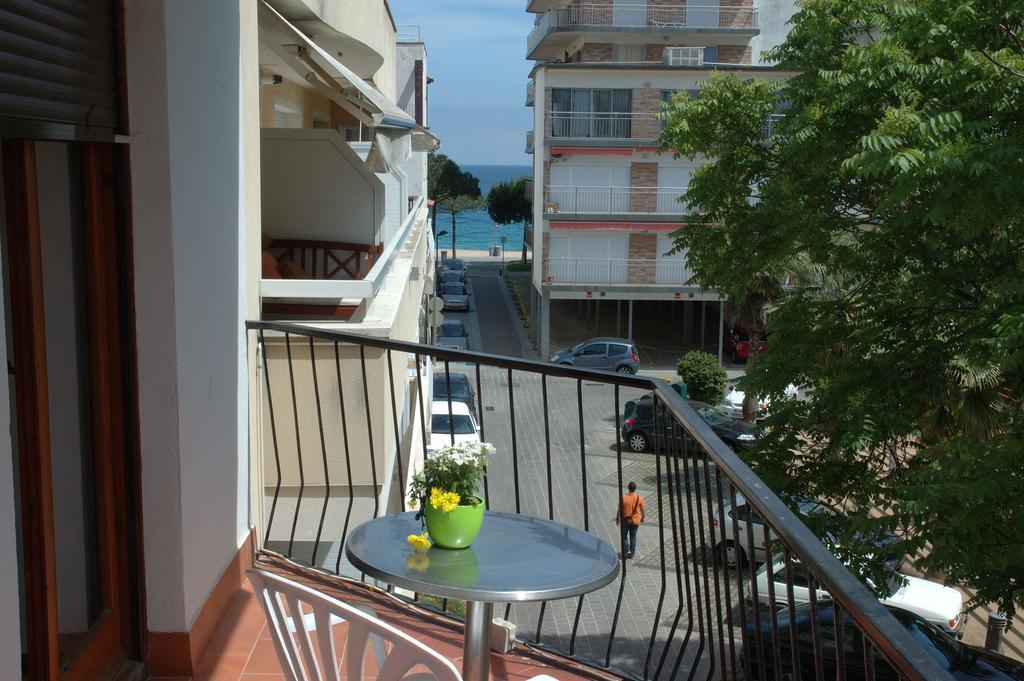 Hostal La Marina Platja d'Aro Zewnętrze zdjęcie